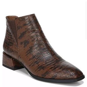 Chic Franco Sarto Brown Snakeskin booties